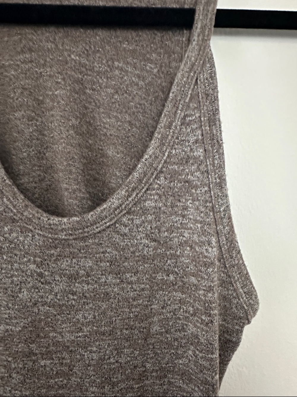 [Aritzia] Wilfred Free Open Back Midi Bodycon Dress - Picture 5 of 7